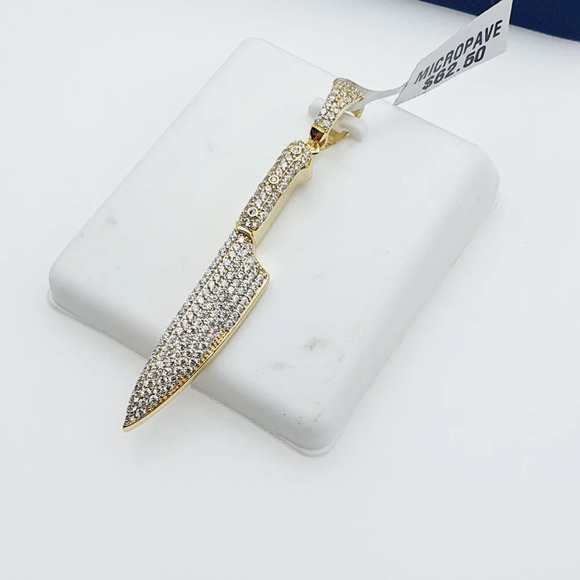 14K Gold Plated Cubic Zircon Pendant, INUS1BR255 - Picture 7 of 11